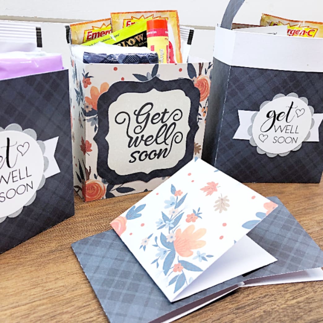 Small Gift Bag Tutorial Using 8x8 Paper